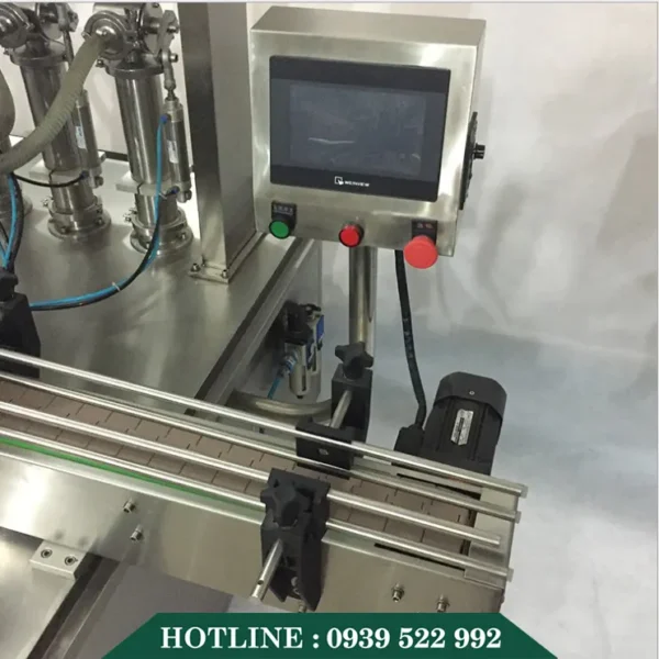 Máy Chiết Rót 4 Vòi Có Bồn Chứa 9 may chiet rot 4 voi co bon chua 4