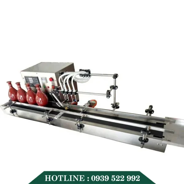 Máy Chiết Rót 6 Vòi Tự Động Mini 3000BPH 6 may chiet rot 6 voi tu dong mini 2
