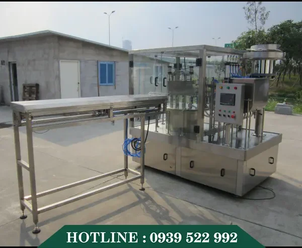 Máy Chiết Rót Chất Lỏng Dạng Túi 9 may chiet rot chat long dang tui 4