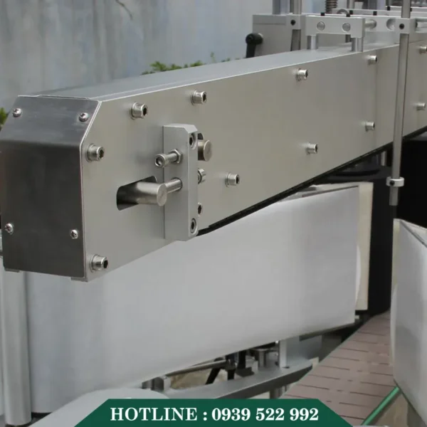 Máy Chiết Rót Và Siết Nắp Chai Xịt 3 In 1 Tự Động Dạng Xoay 12 may chiet rot va siet nap chai xit 3 trong 1 tu dong dang xoay 5 copy