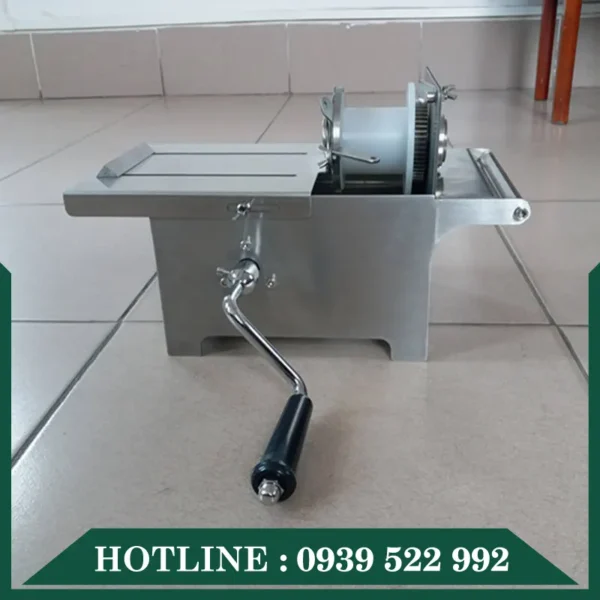 Máy Buộc Đầu Xúc Xích Quay Tay 13 may buoc dau xuc xich quay tay 6