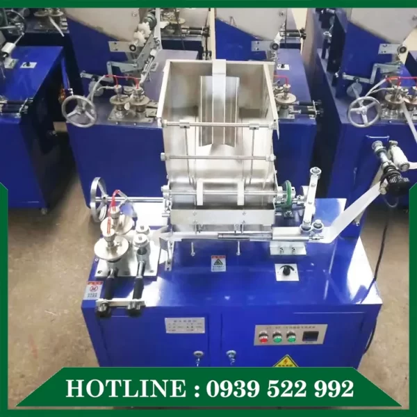 may dong goi dua va ong hut 03