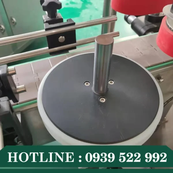 Máy Xoáy Nắp Chai Tự Động Khí Nén 6 may xoay nap chai tu dong khi nen 2