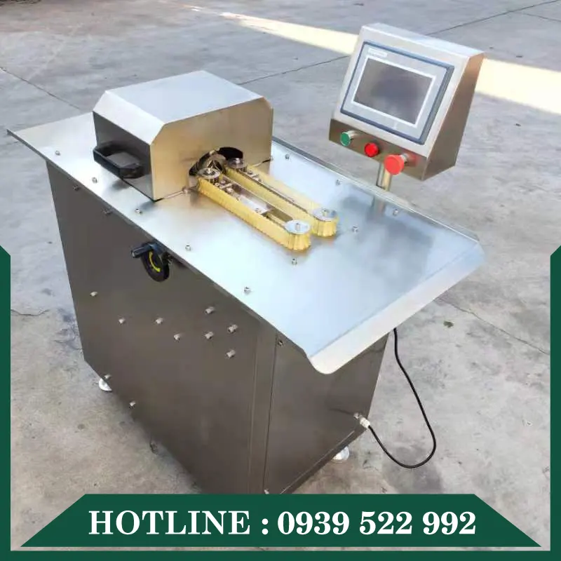 Máy Buộc Đầu Xúc Xích AK-400 10 may buoc dau xuc xich ak 400 1