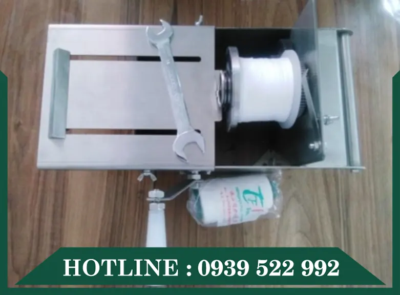 Máy Buộc Đầu Xúc Xích Quay Tay 4 Máy Buộc Đầu Xúc Xích Quay Tay - Ảnh 4