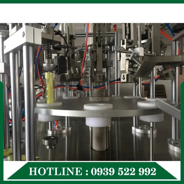 Máy Chiết Tuýp Bán Tự Động 11 may chiet tuyp ban tu dong 05