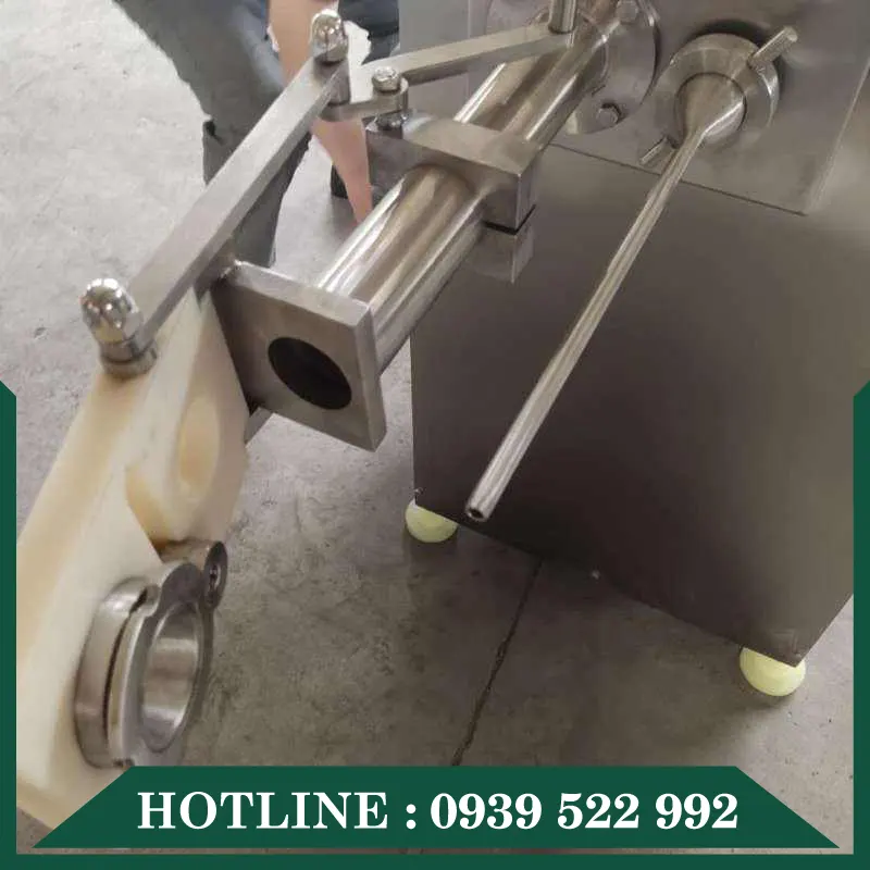 Máy Đùn Xúc Xích Tự Động Khí Nén QDC 4 Máy Đùn Xúc Xích Tự Động Khí Nén QDC - Ảnh 4