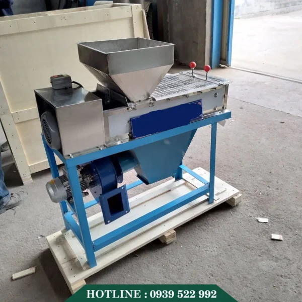 Máy Bóc Vỏ Lụa Hạt Lạc 8 may boc vo lua hat lac 2